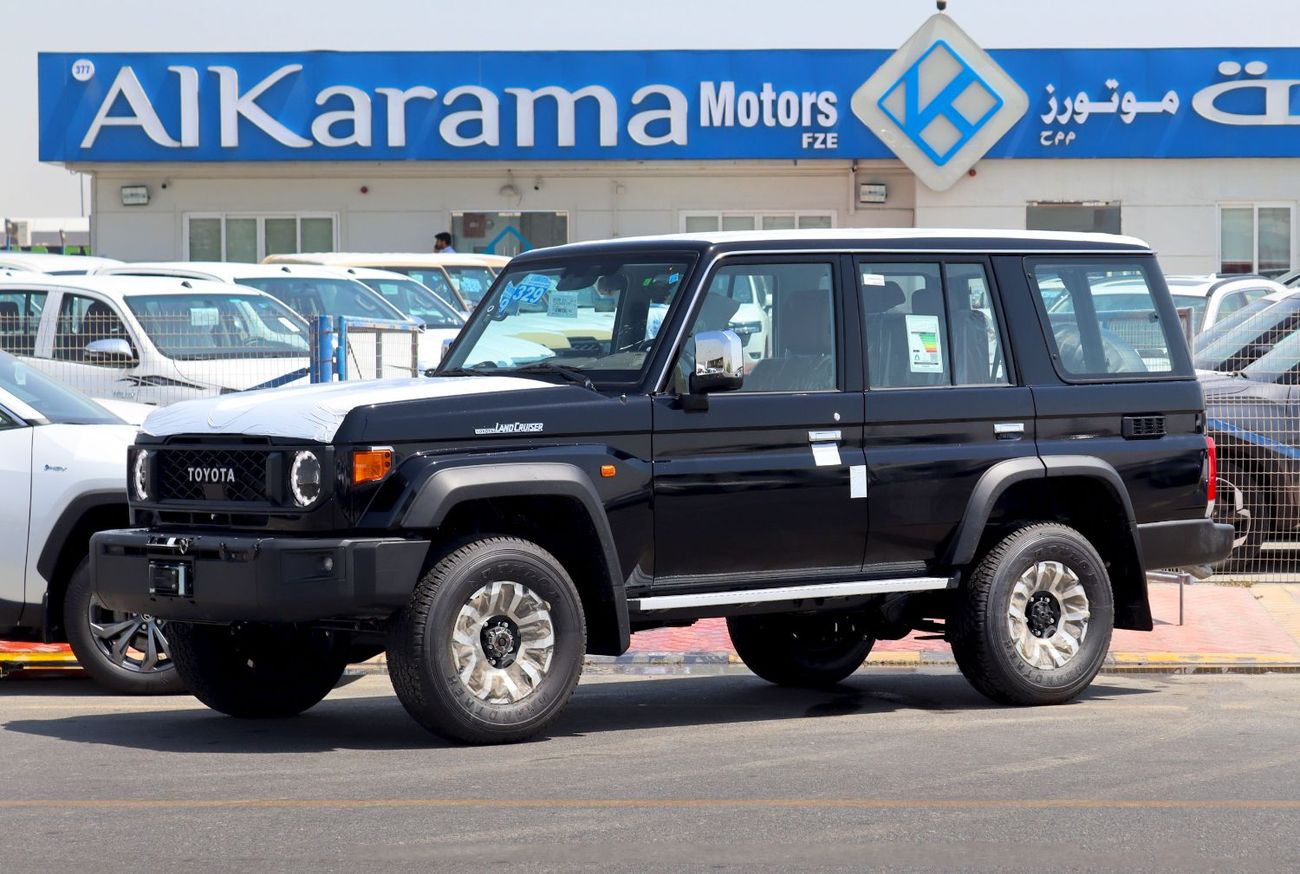 Toyota Land Cruiser 70 LC 76 | LX | 4.0L | V6 Automatic | GCC Specification