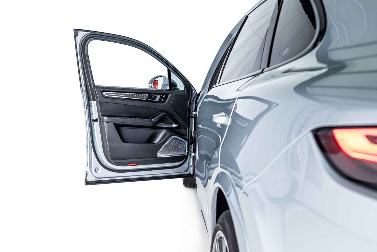 بورش كايان Turbo 4.0L (550 HP)