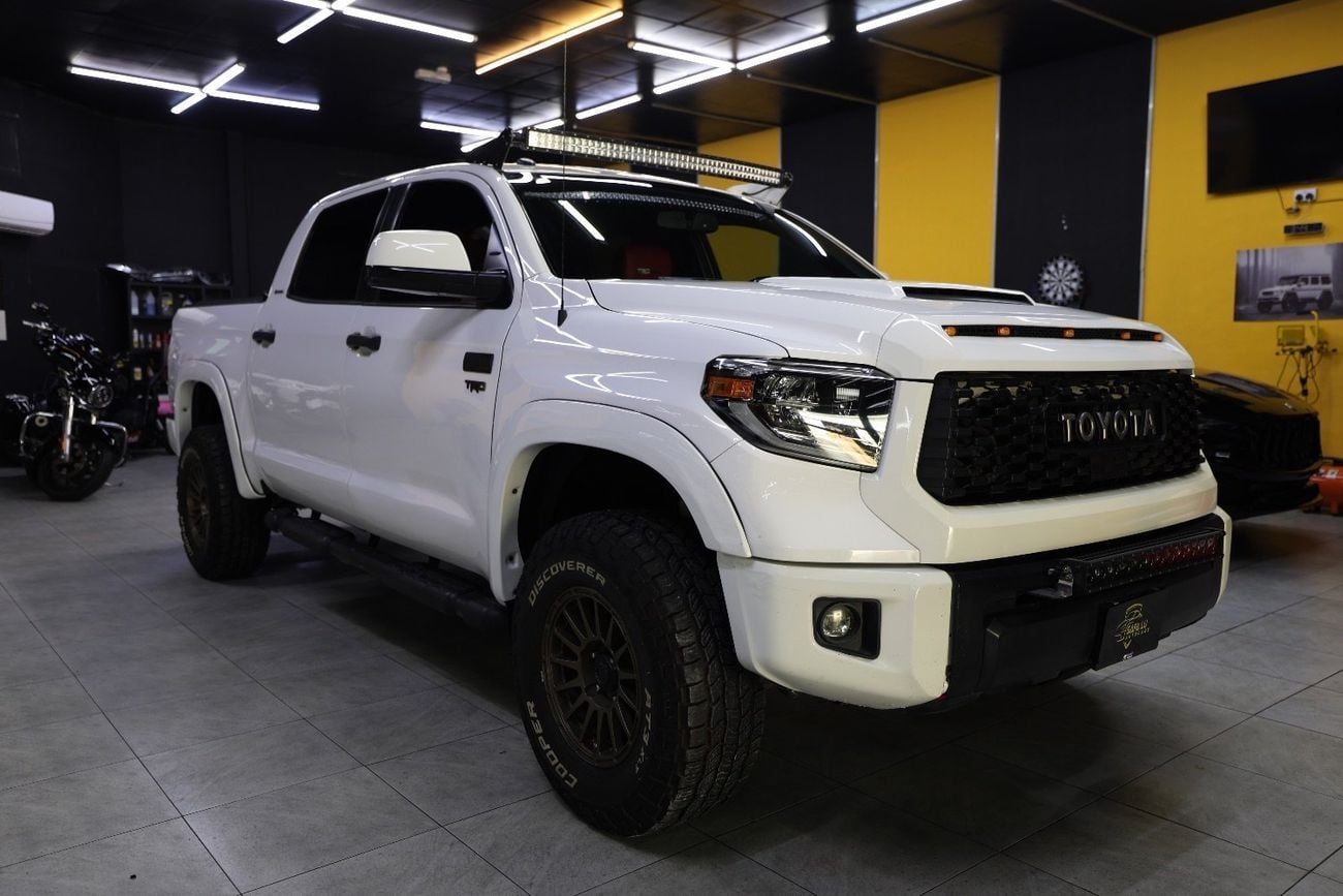 Toyota Tundra STD (NON GCC) Std 5.7L