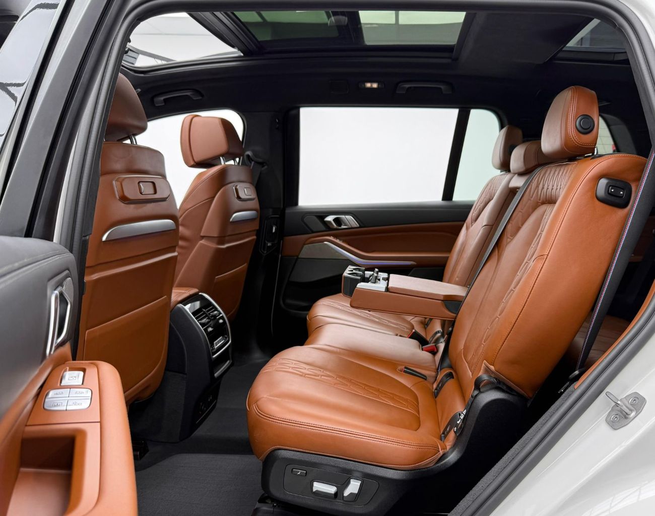 BMW X7 2023 BMW X7 xDrive40i M-Sport, 2027 BMW Warranty + Service Pack, 7 Seater, Excellent Condition, GCC