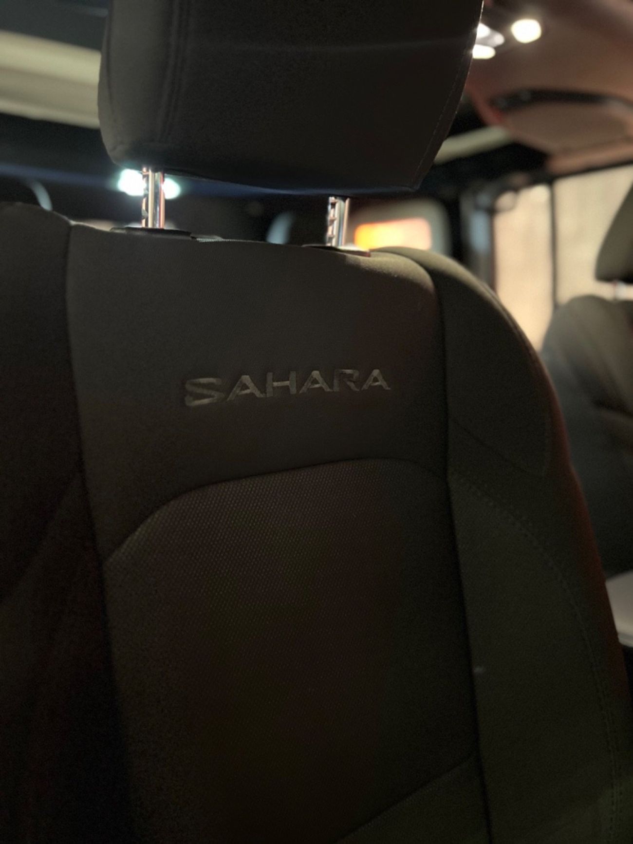 Jeep Wrangler Sahara 3.6L A/T (5 Seater)