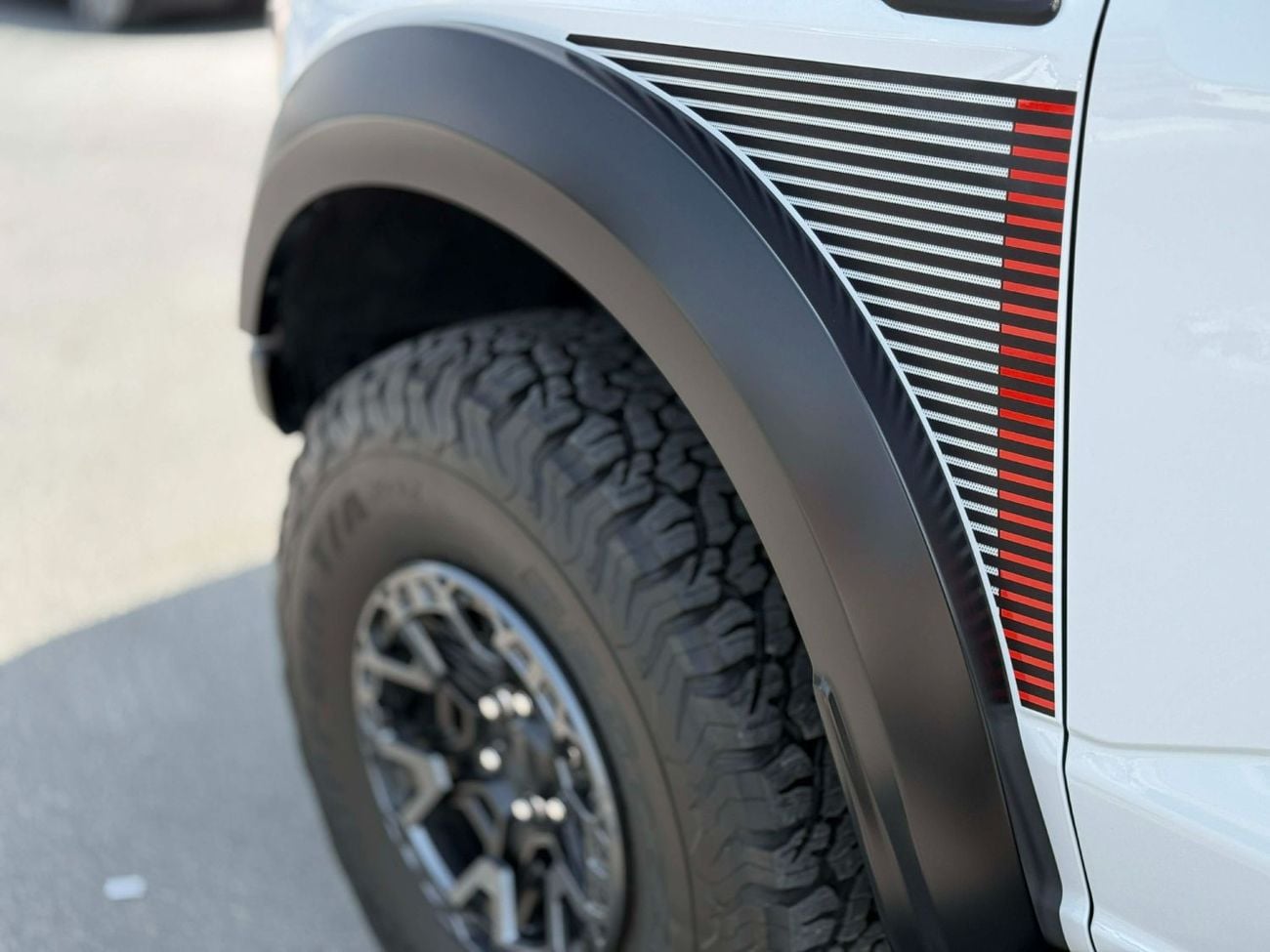 Ford F 150 Raptor GCC SPEC UNDER WARRANTY AND SERVICE CONTRACT