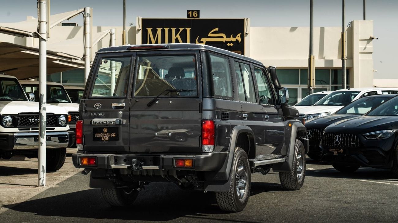 Toyota Land Cruiser 70 LC 76 | 4.0L | V6 | M/T | 2025