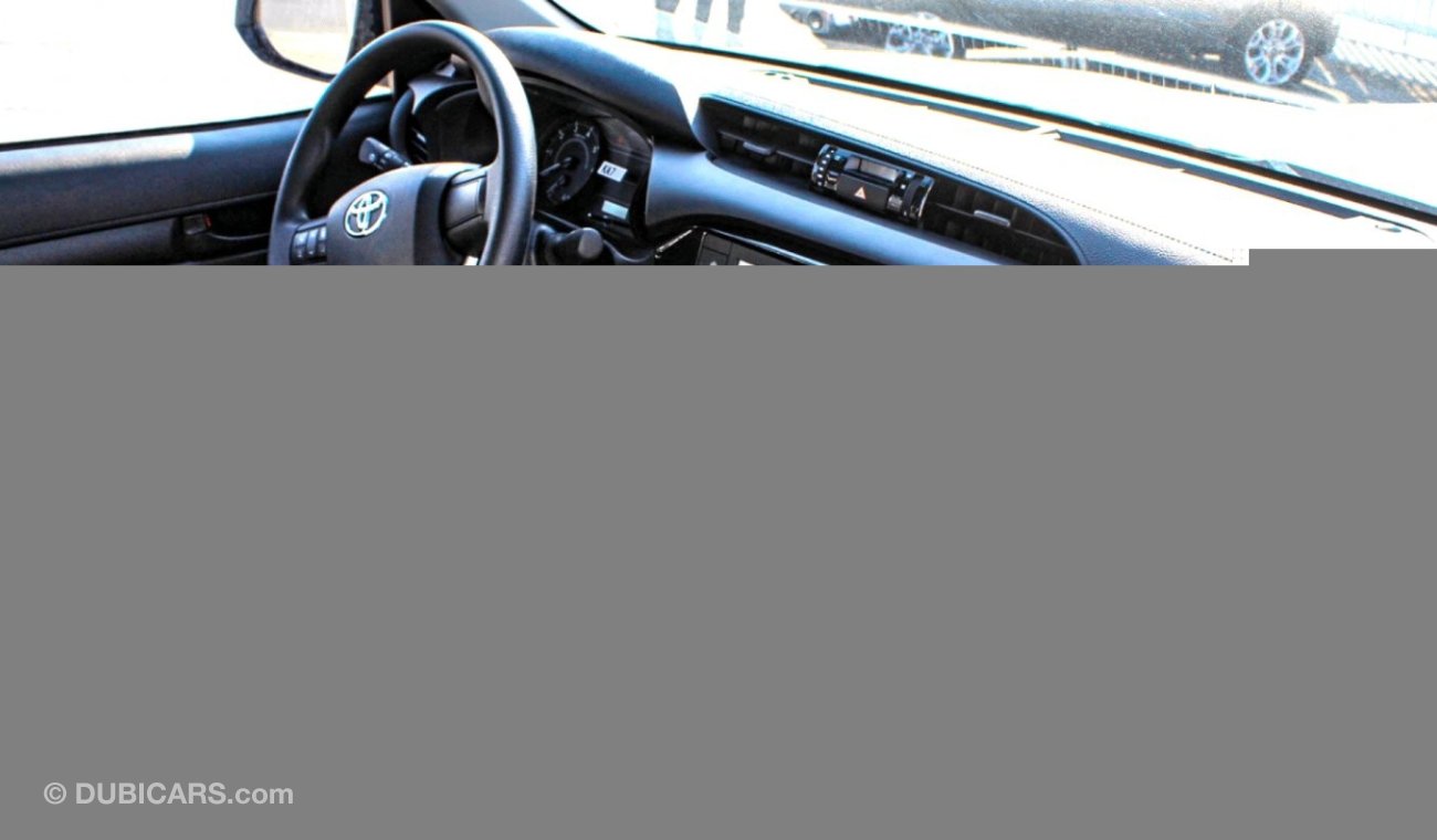 Toyota Hilux TOYOTA HILUX 2.4L STD TURBO ABS 5 SEATER MT