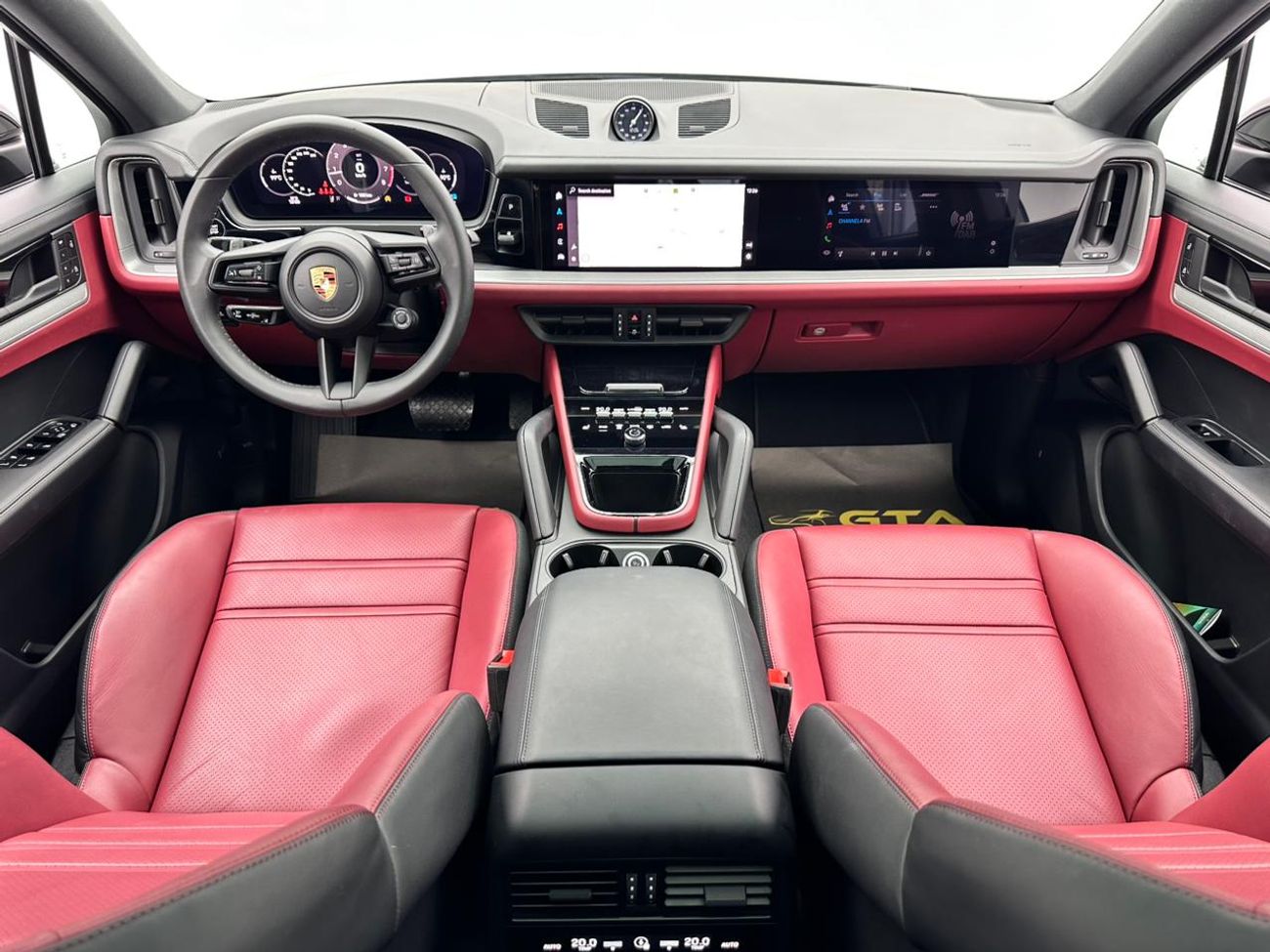 Porsche Cayenne Base Coupe 2025 Porsche Cayenne Coupe, Jan/2027 Porsche Warranty, Porsche Full Service History, GCC