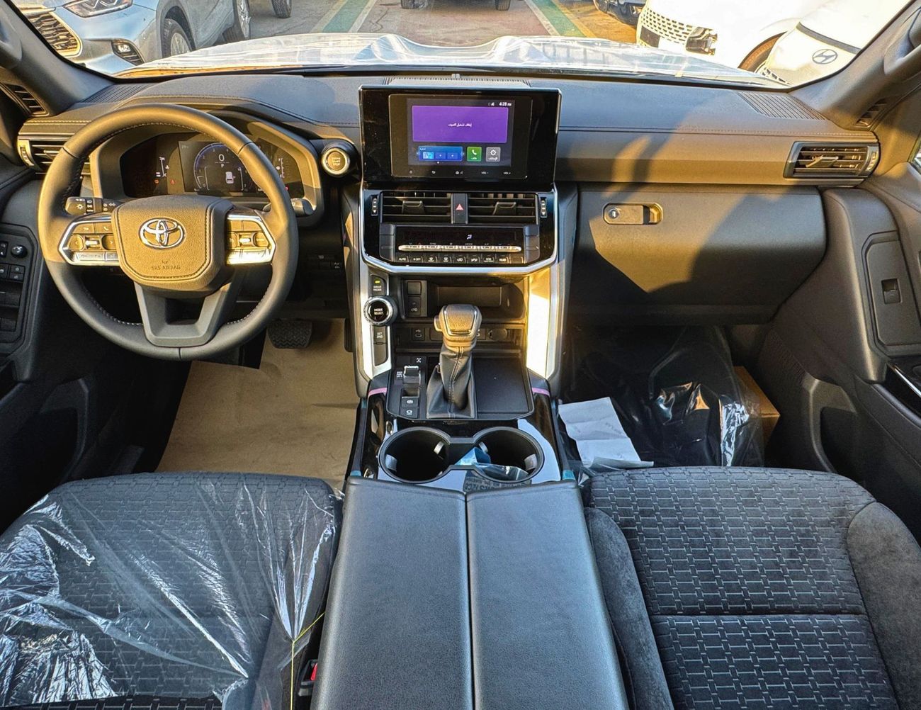 Toyota Land Cruiser GXR / 3.5L V6 PETROL / DRIVER PWR SEAT / SUNROOF / DIGITAL SPEEDOMETER /  DIFF LOCK (CODE # GXR33M