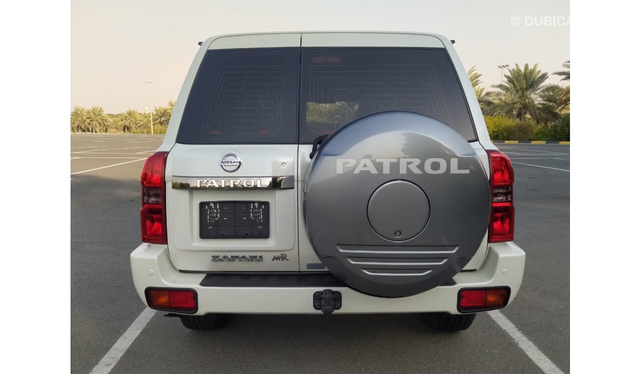 Nissan Patrol Super Safari