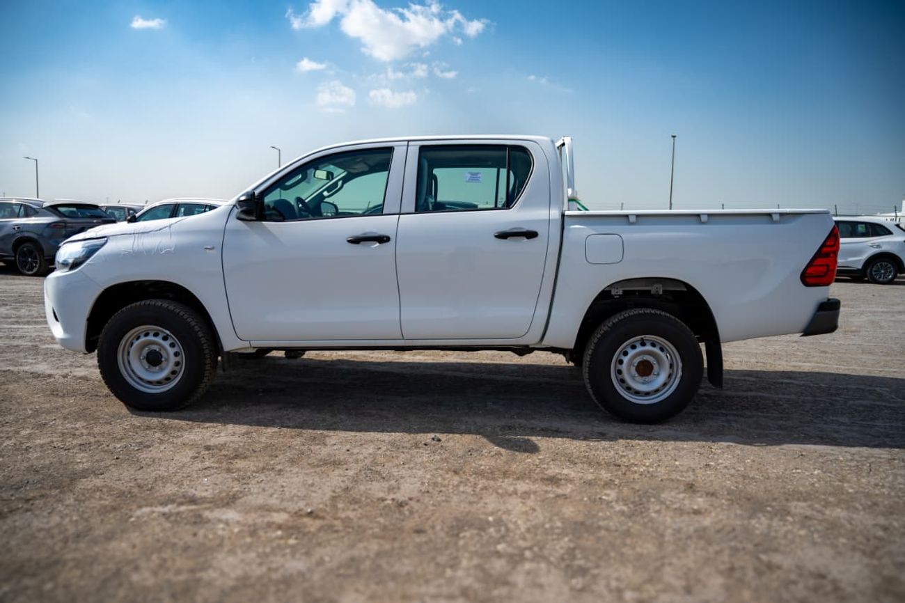 تويوتا هيلوكس 2.4GD | Manual | Diesel | Pickup Truck | Four Wheel Drive | 5 Seats | 4 Door