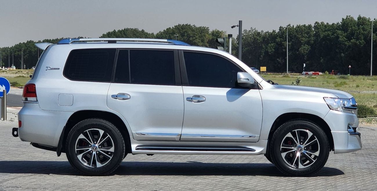 تويوتا لاند كروزر VX.R V8 upgrade 2021