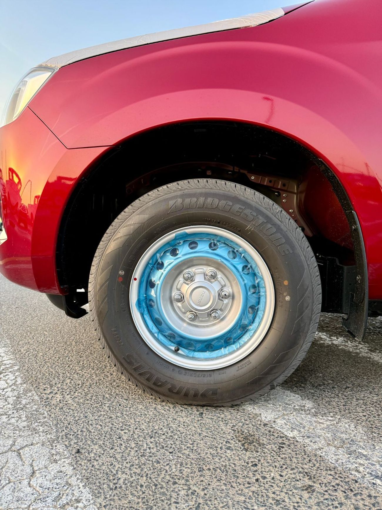 Isuzu DMax ISUZZ -D-MAX - SiNGLE CAB - 4x2 - 1.9L - DiESEL - 2026 - RED