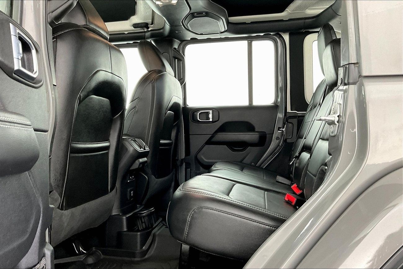 Jeep Wrangler Sahara Plus Unlimited