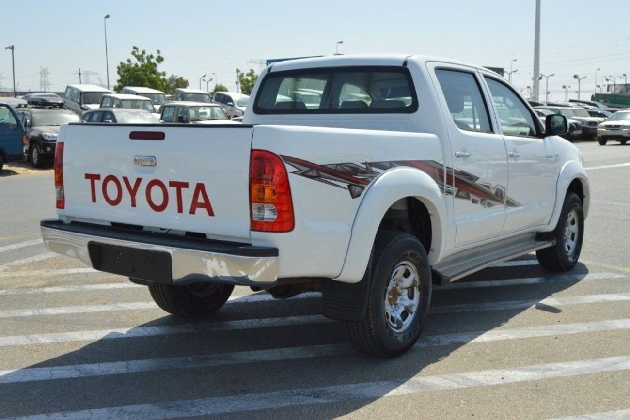 Toyota Hilux Clean car left drive