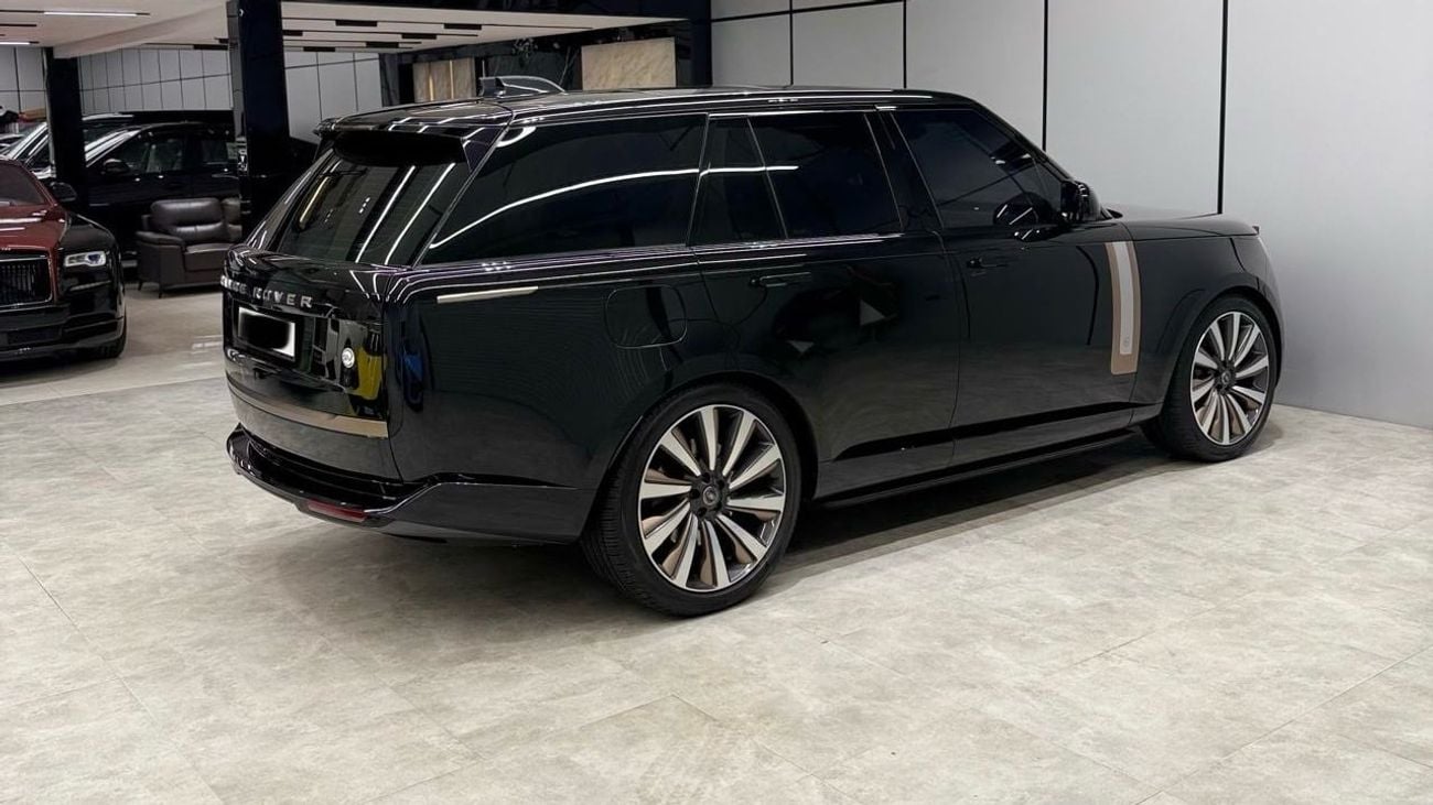 Land Rover Range Rover LWB SV P615 4.4L | Under Al Tayer Warranty