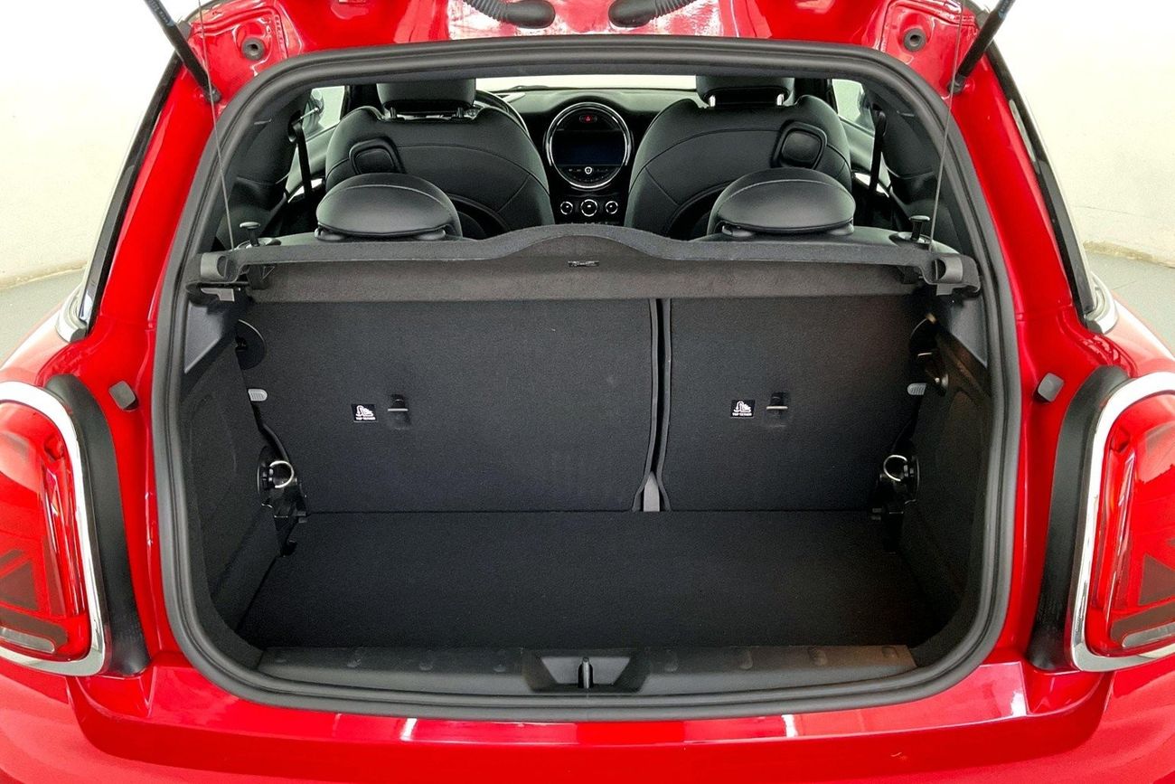 Toyota Yaris SE / E| 1 year free warranty | Exclusive Eid offer