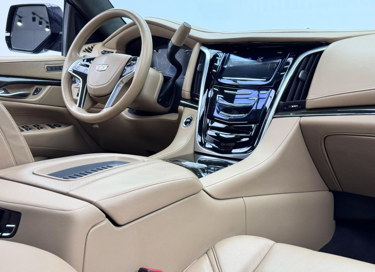 كاديلاك إسكالاد 2020 Cadillac Escalade Platinum, Warranty, Full Cadillac Service History, 8 Seater, Fully Loaded GCC