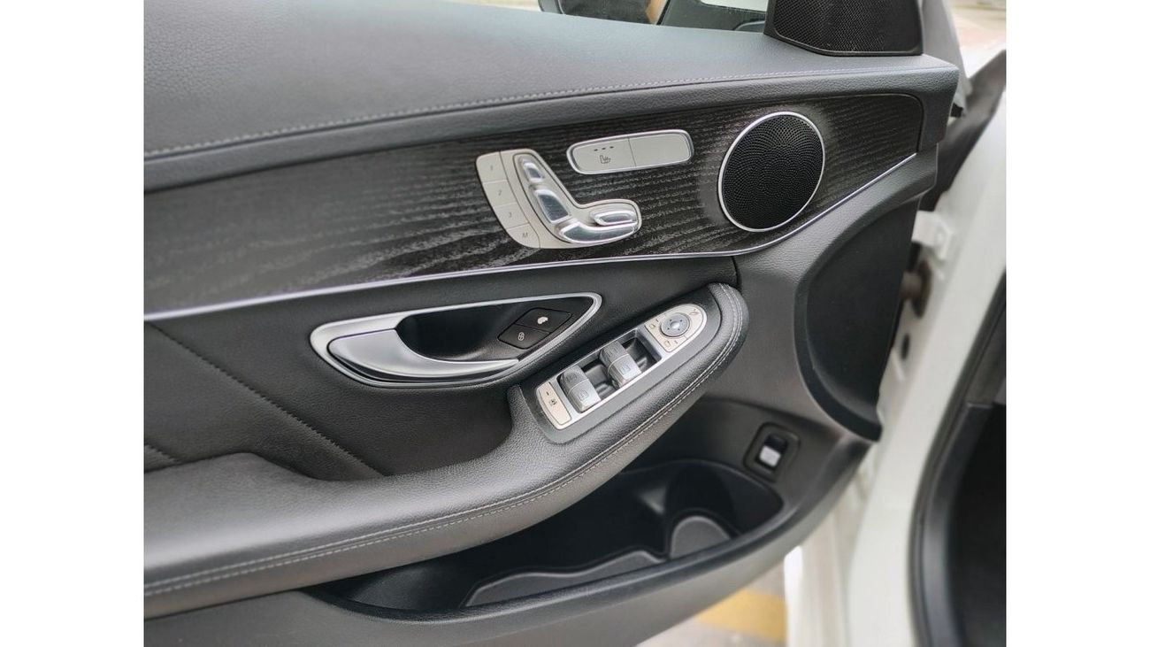 Mercedes-Benz C 200 AMG Pack