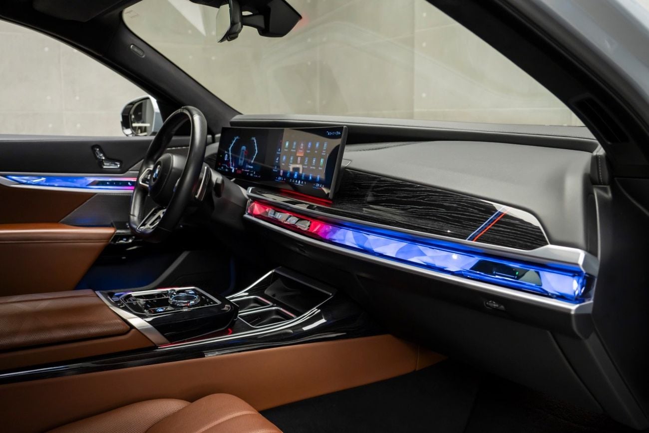 BMW 735i M SPORT 2024 | GCC Specs | Agency Warranty & Service