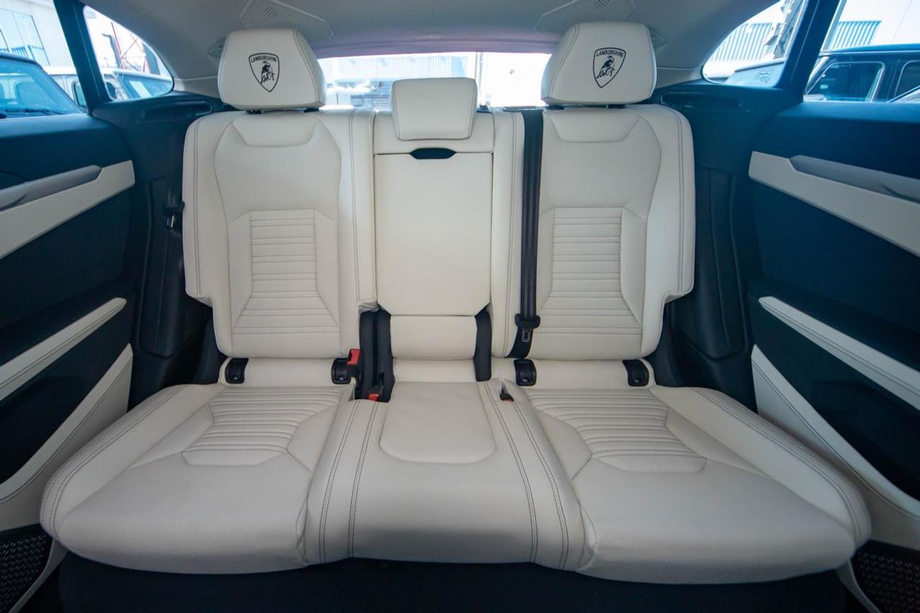 Lamborghini Urus Lamborghini Urus SE | 2025 | 1,200km