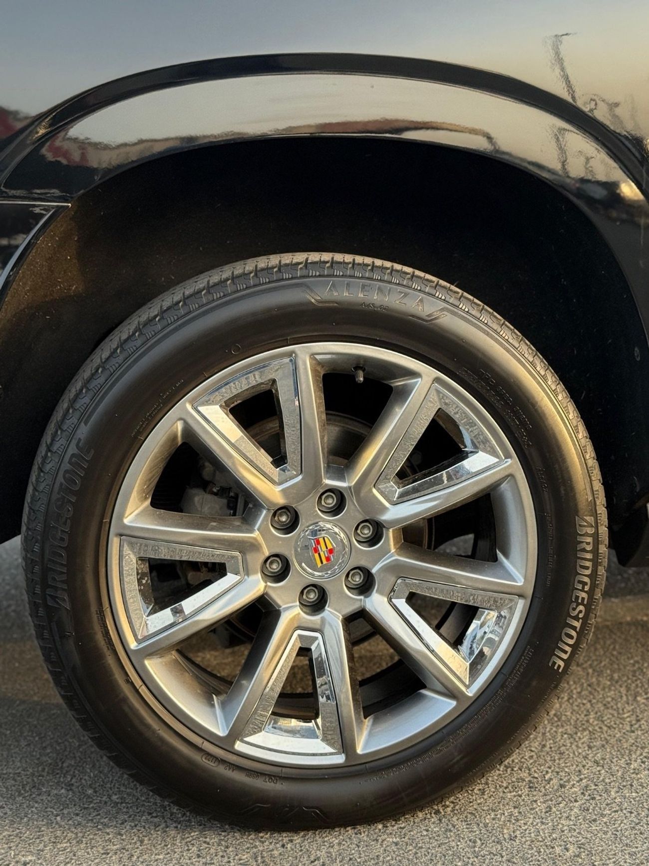 Cadillac Escalade ESV Premium Luxury platinum