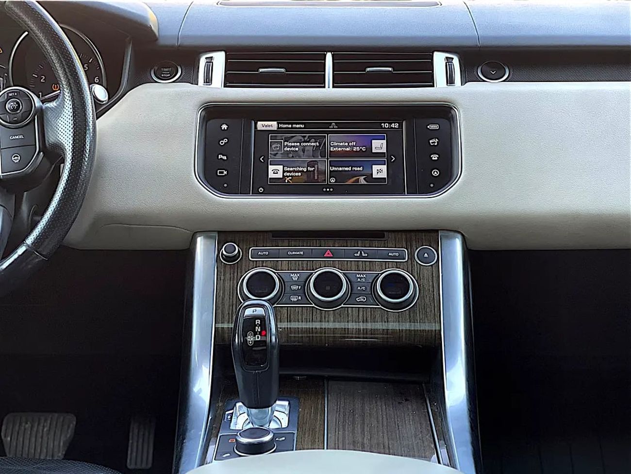 Land Rover Range Rover LWB HSE P360 3.0L | | SPORTS | HSE | WELL MAINTAINED