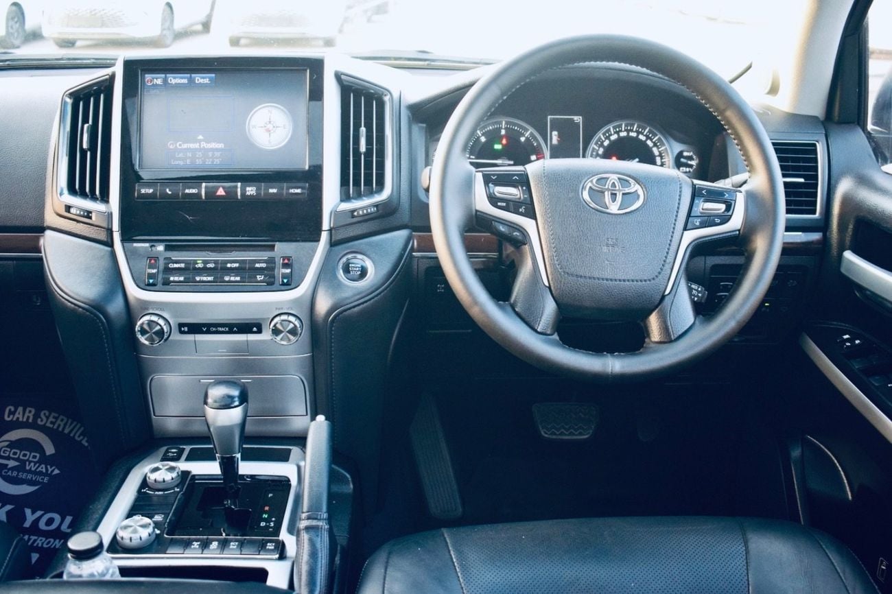 Toyota Land Cruiser VXR