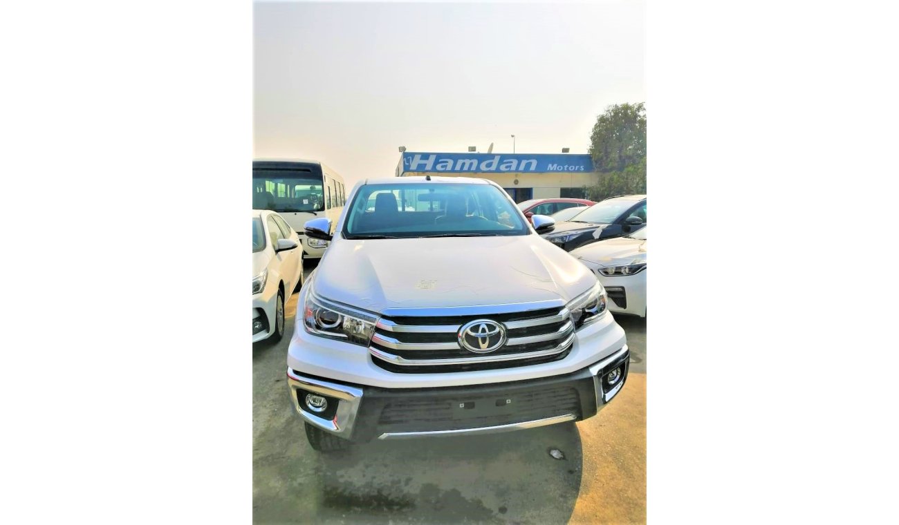 Toyota Hilux 2.7 full option petrol  automatic