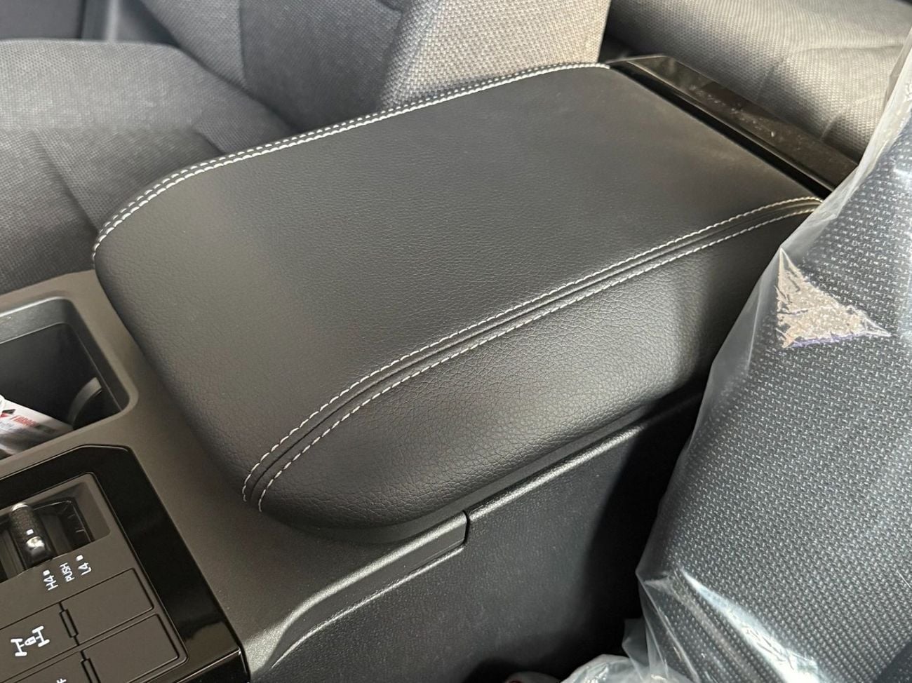 تويوتا برادو 2026 PRADO 2.4 TURBO SUNROOF BLACK INTERIOR