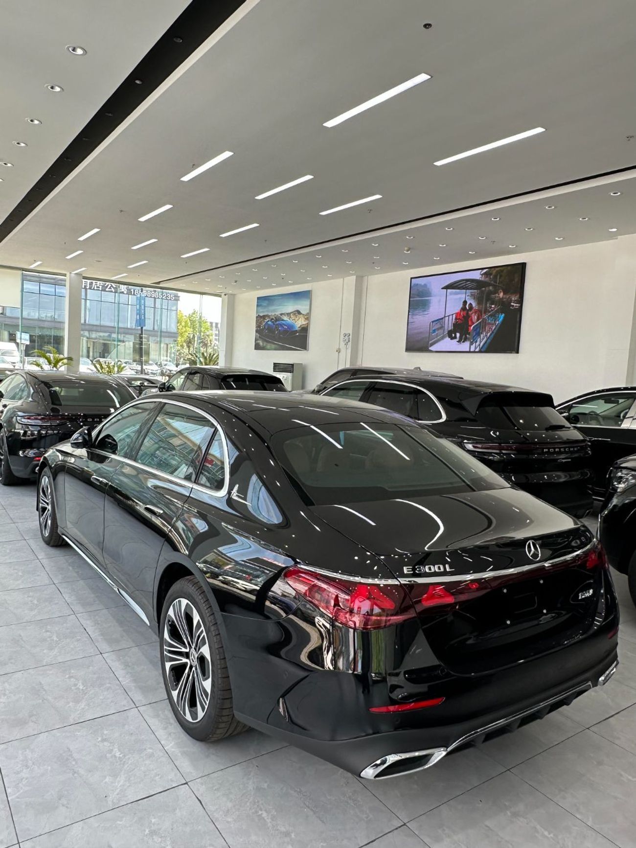 Mercedes-Benz E300 48v Premium