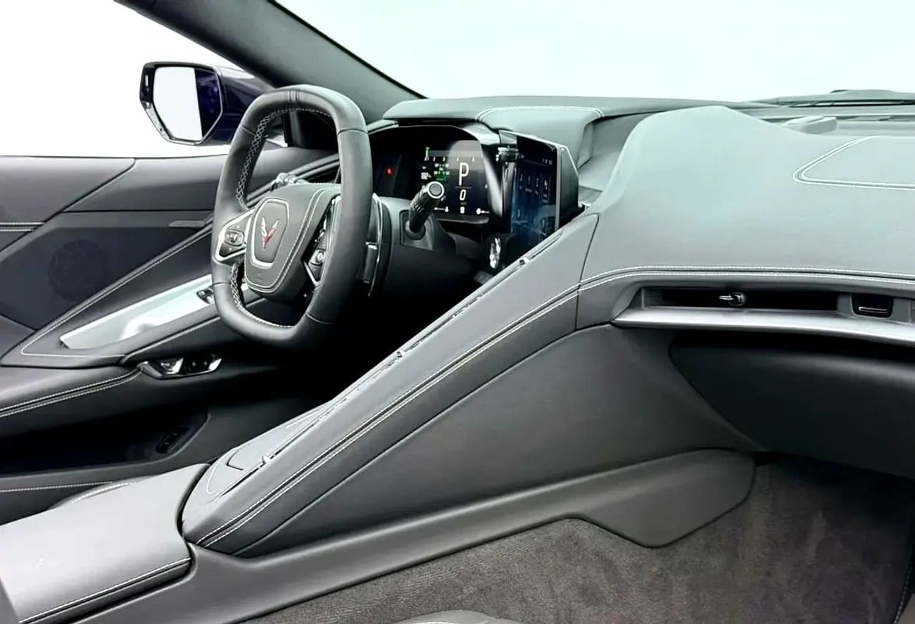 شيفروليه كورفت 1LT Stingray I Low Km I Excellent Condition I Clean Title I Verified Carfax