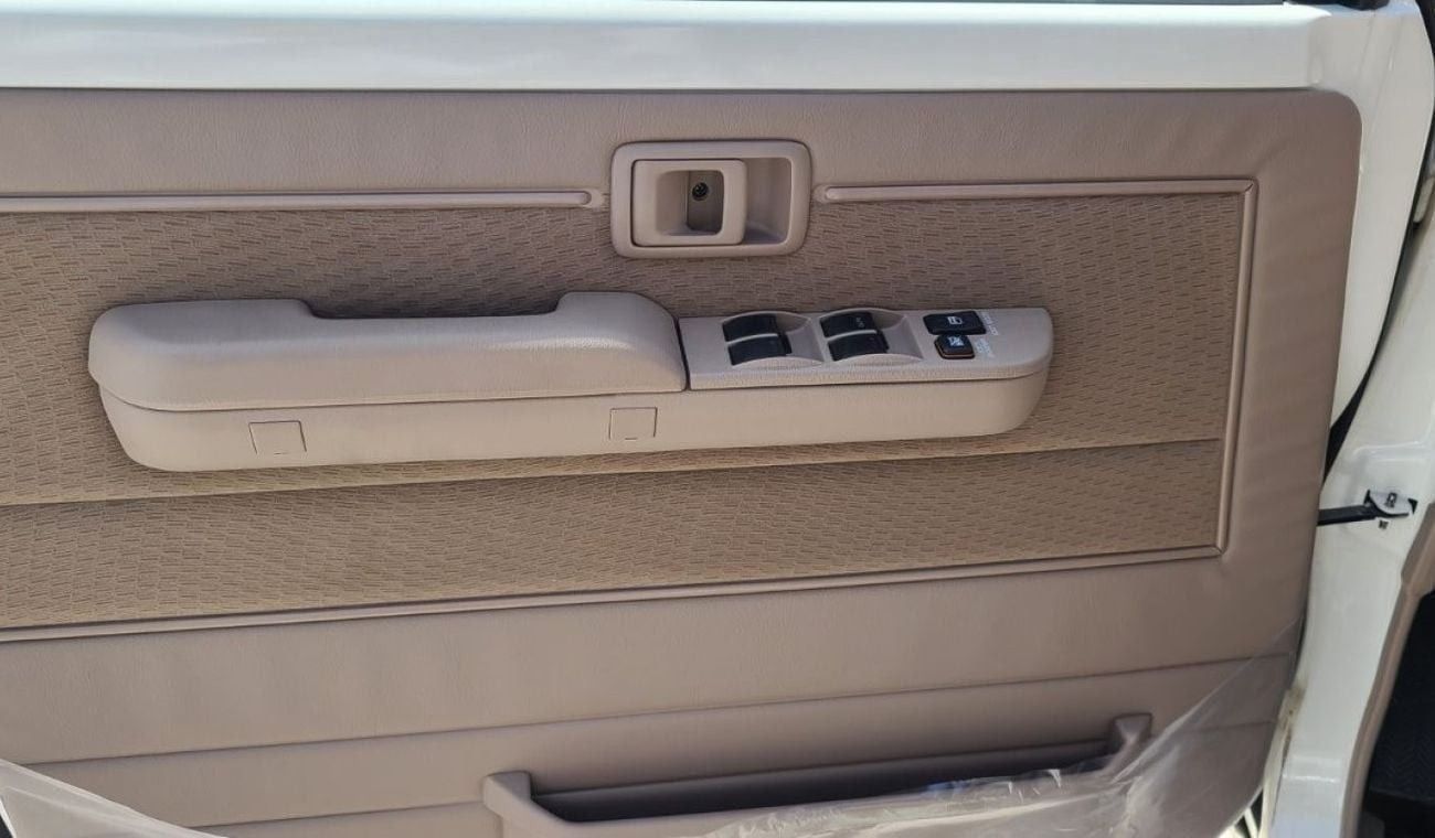 Toyota Land Cruiser 70 TOYOTA LC76 DIESEL 4.5L V8 TURBO MODEL YEAR 2024 COLOR WHITE