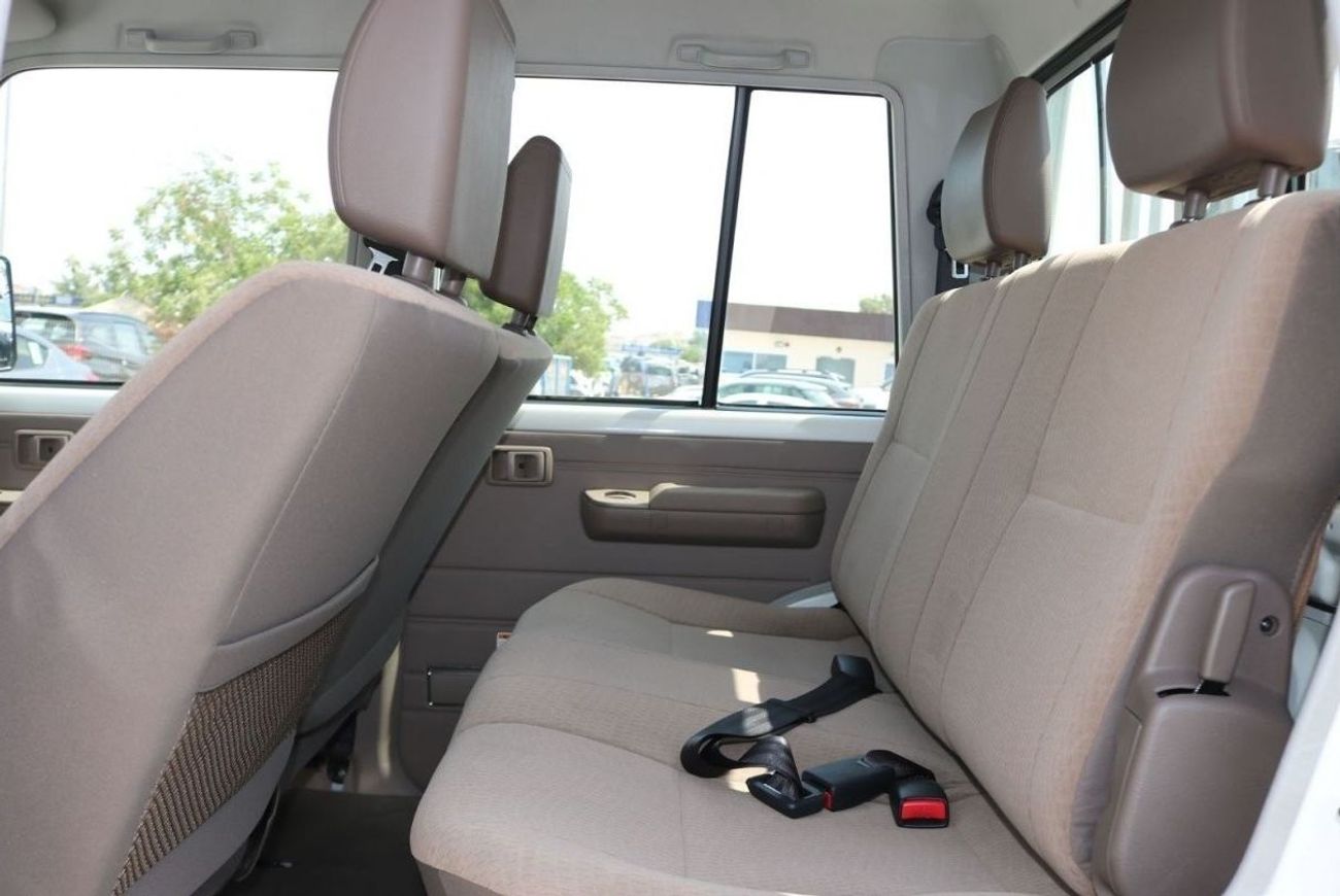 Toyota Land Cruiser Pick Up DC LOWEST PRICE 2022 | LC 79 D/C PICKUP DSL 4.5L V8 WITH POWER WINDOWS EXPORT ONLY