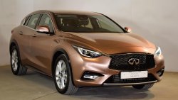 Infiniti Q30