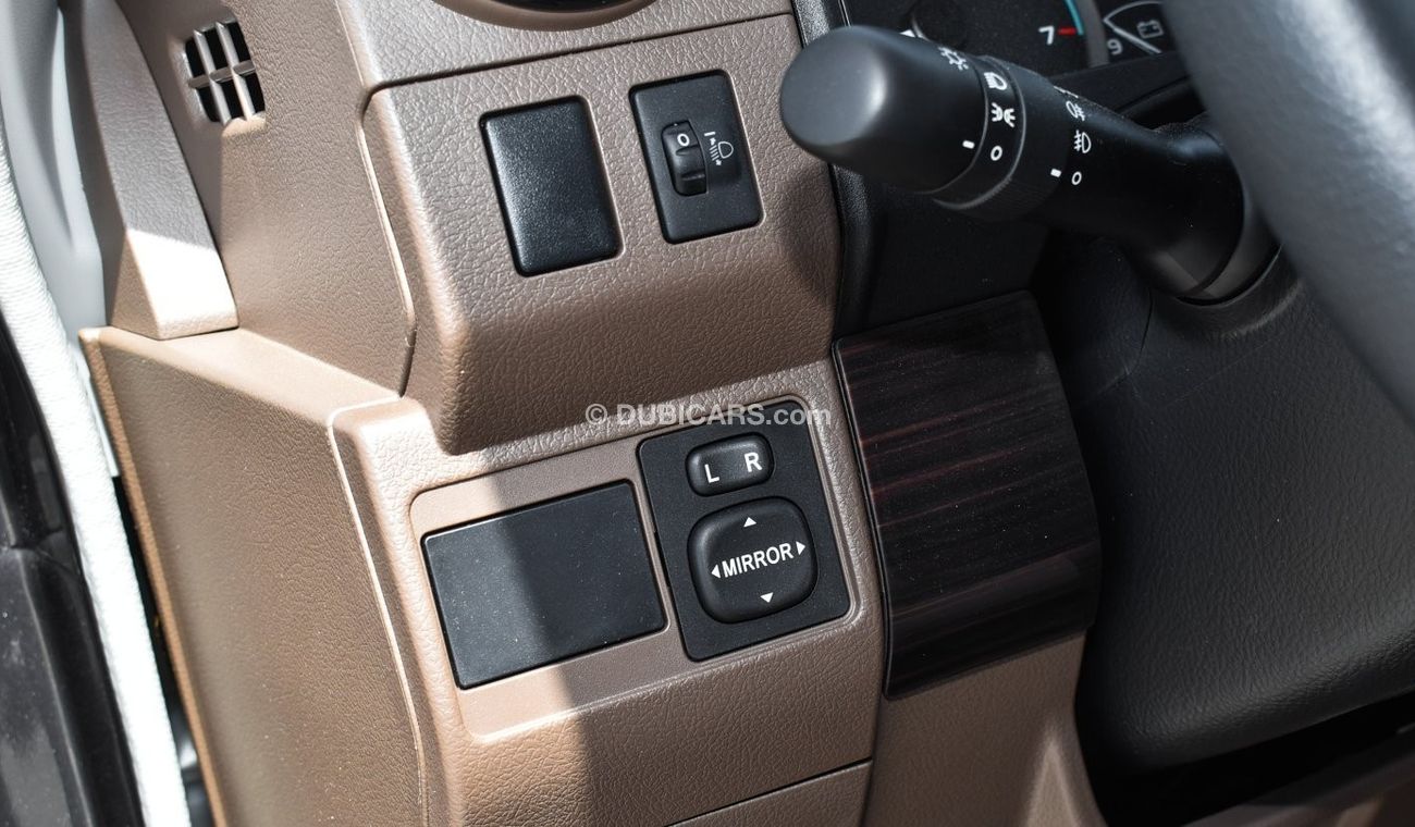 Toyota Land Cruiser Pick Up 4.0L V6 Petrol Single Cabin  M/T