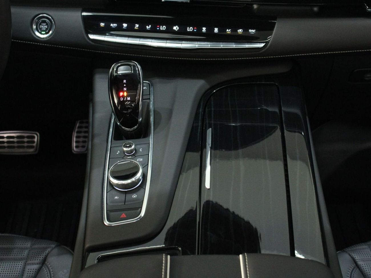 كاديلاك إسكالاد Escalade V | with Warranty