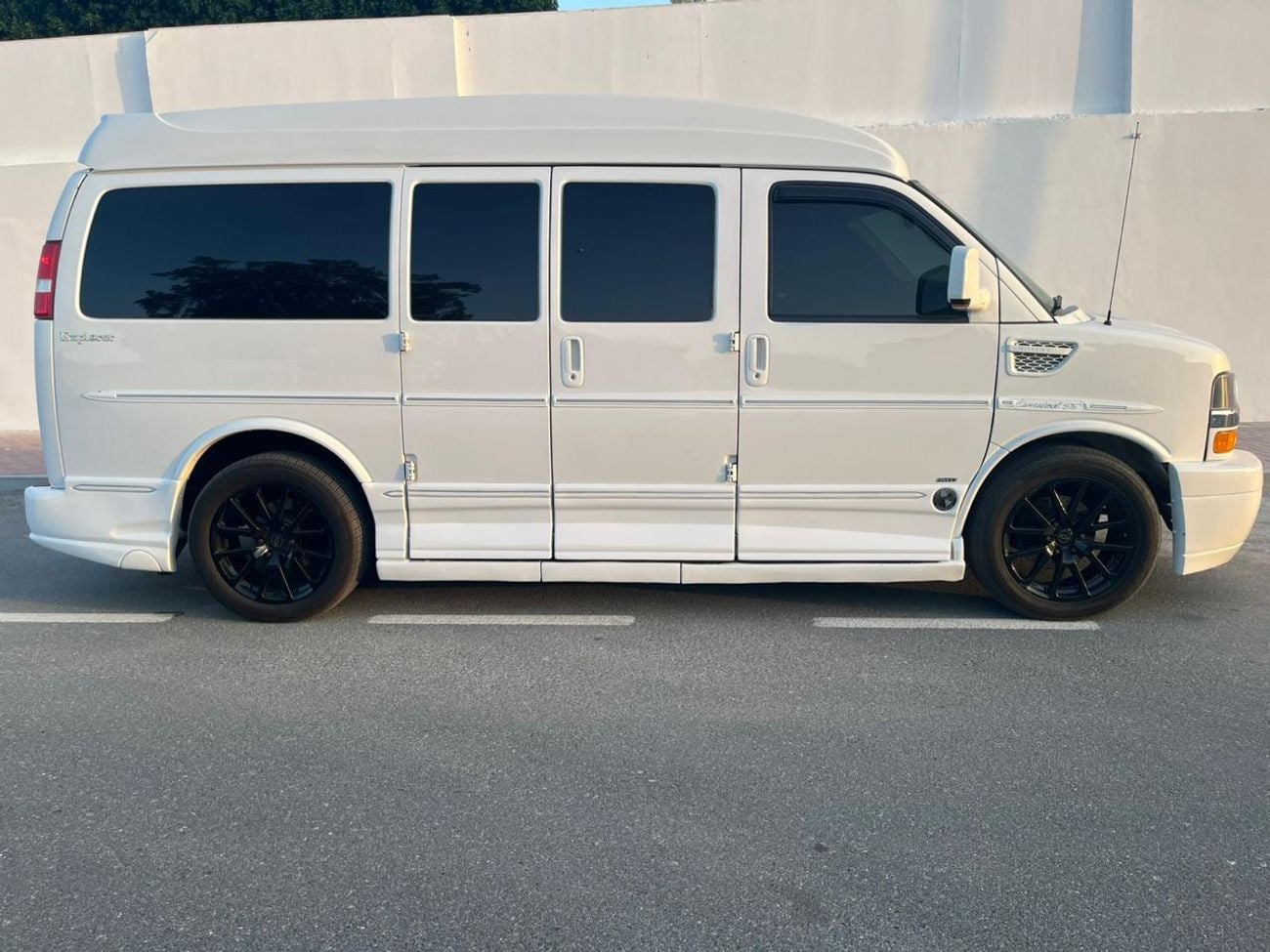 Chevrolet Express LIMITED EDITION - SPORT EXCELLENT CONDITION