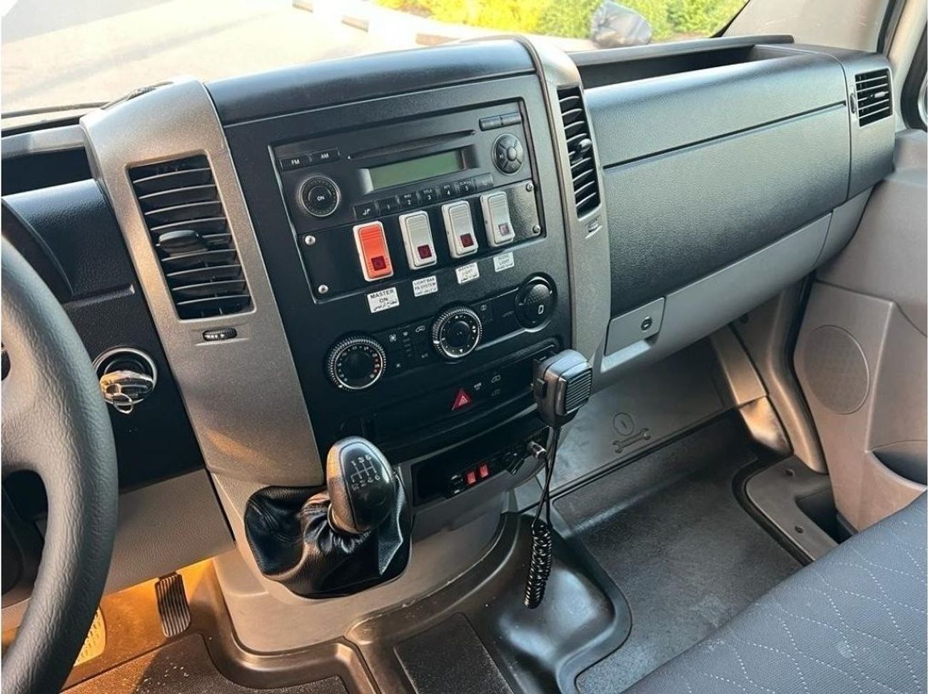 مرسيدس بنز سبرينتر MERCEDES BENZ SPRINTER 2013 GCC AMBULANCE IN PERFECT CONDITIONS