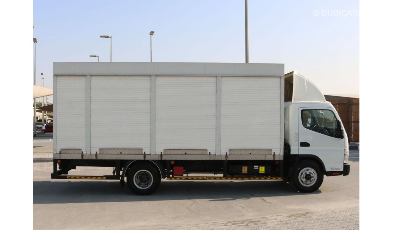 ميتسوبيشي فوسو 2017 | FUSO CANTER WATER BODY - 4 TON CAPACITY WITH GCC SPECS AND EXCELLENT CONDITION