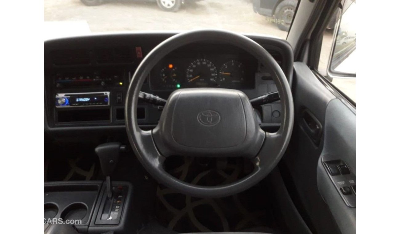 Toyota Hiace Hiace RIGHT HAND DRIVE (Stock no PM 155 )