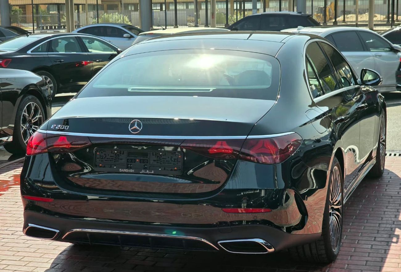 مرسيدس بنز E200 AMG Under Agency Warranty 2026 GCC