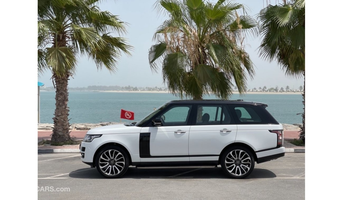 Land Rover Range Rover Vogue Supercharged Range Rover Vogue SE GCC