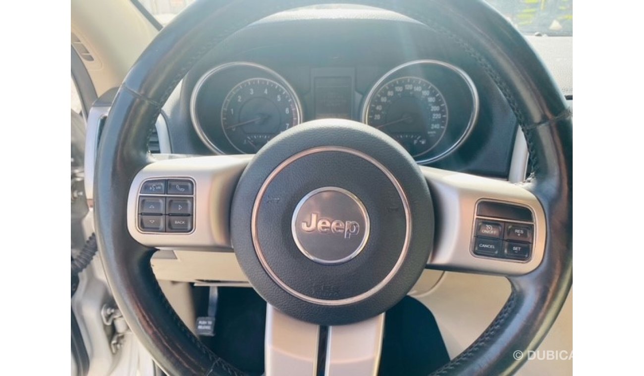 Jeep Grand Cherokee V8 Limited, Sunroof leather Expat owned