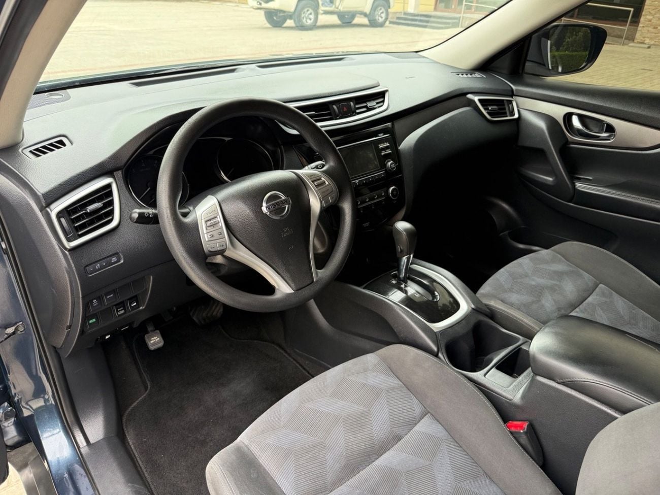 نيسان روج Nissan rogue 2016
