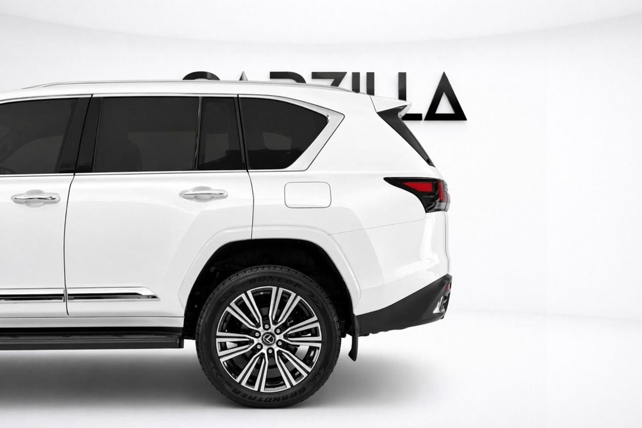 لكزس LX 700h Signature