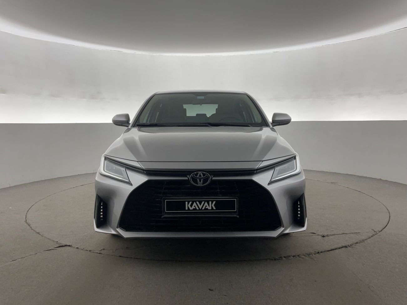 تويوتا يارس E | National Day Celebration | شامل الضمان | 0 ﺪﻔﻋﺓ ﺃﻮﻟﻯ