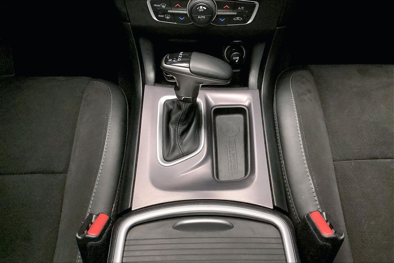 لكزس IS 350 F Sport Platinum | شامل الضمان | 0 ﺪﻔﻋﺓ ﺃﻮﻟﻯ