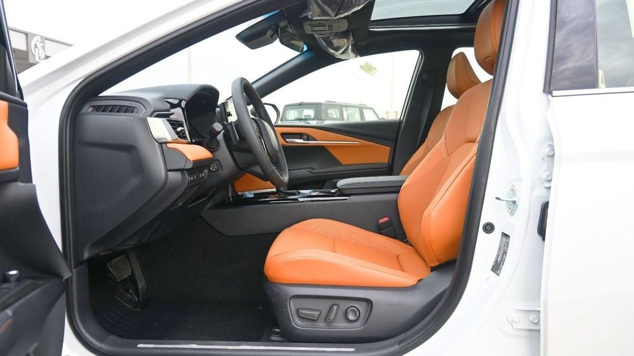 Toyota Camry GLE 2.5L Toyota Camry Hybrid GLE