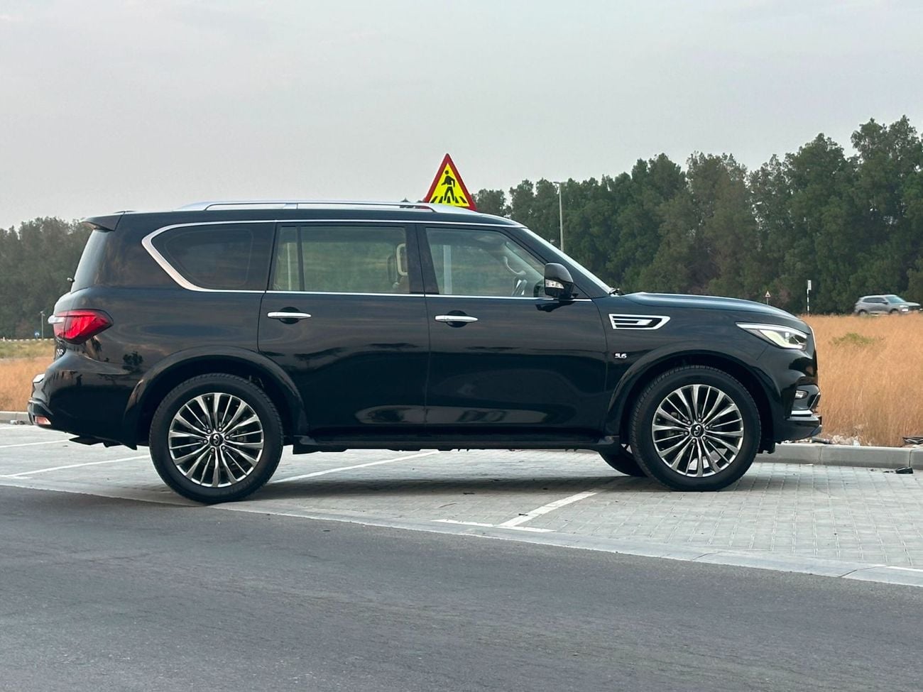 إنفينيتي QX80 LIMITED