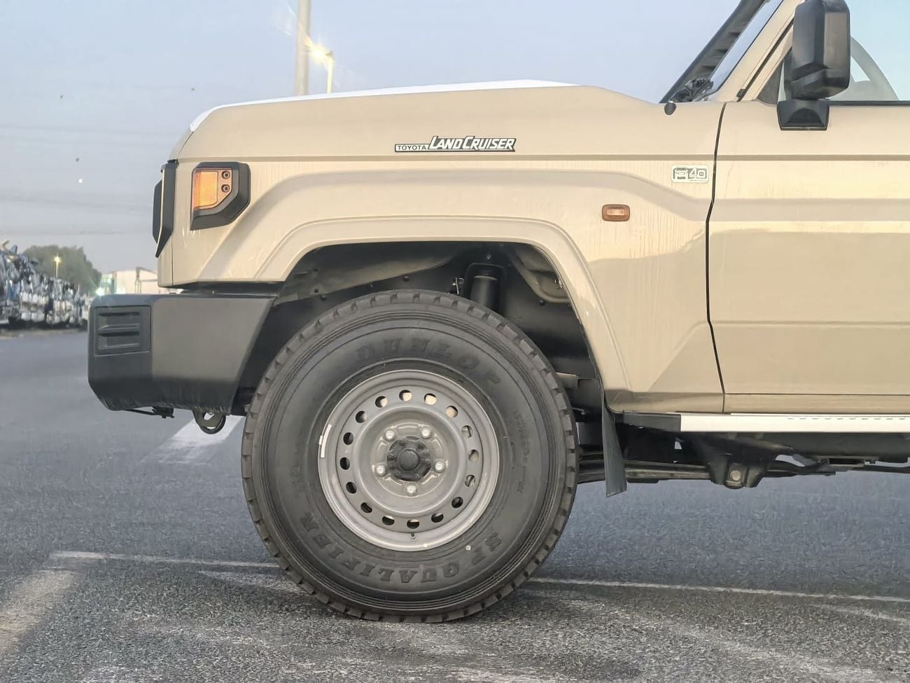 تويوتا لاند كروزر بيك آب 2025 TOYOTA LAND CRUISER 79 D/CAB 4.0L PETROL AUTOMATIC TRANSMISSION WITH DIFF LOCK,POWER WINDOW