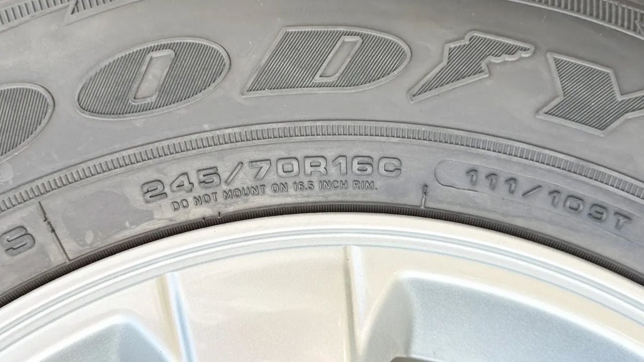 إيسوزو D ماكس STD ISUZU/D-MAX/2.5L Diesel Double Cabin 4X4 PWR, Alloy Wheel, MT, Mid
