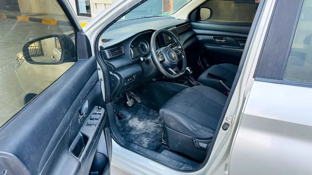 سوزوكي ايرتيغا 1.5L GL Delivery Van | 2 Seater | NO CONVENIENCE FEES l